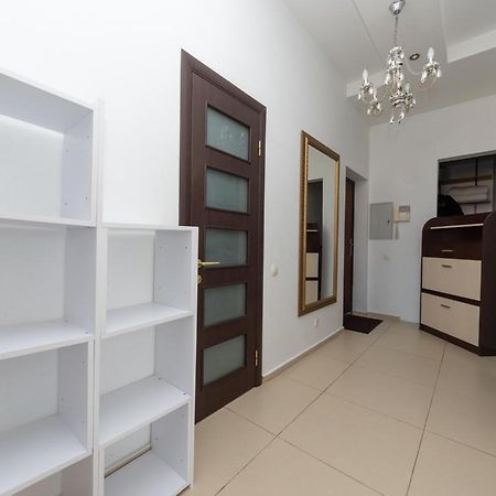 Apartment Obolon Natalka Park Kyiv Exterior photo