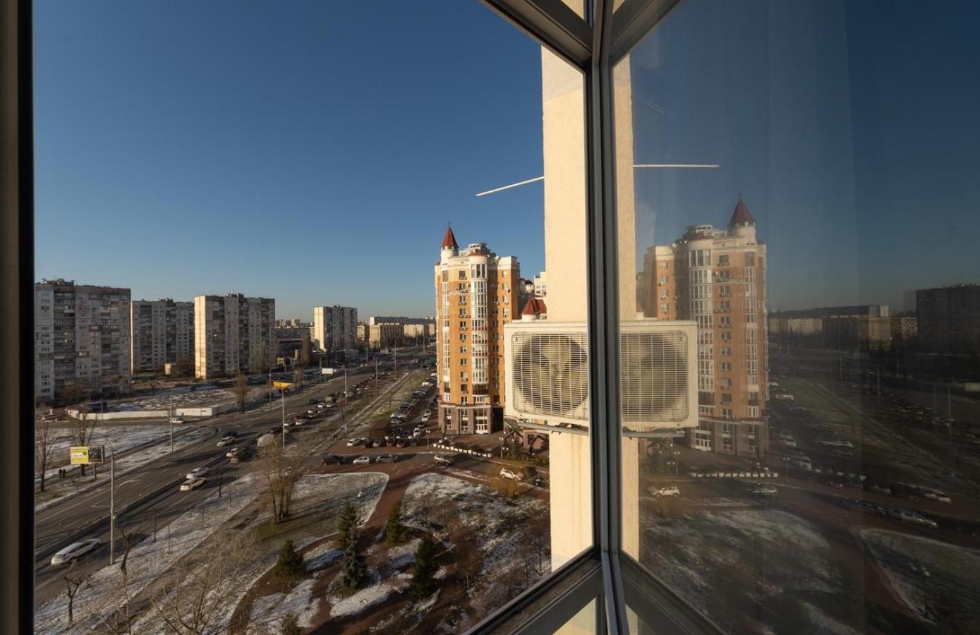Apartment Obolon Natalka Park Kyiv Exterior photo